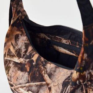 Baggu Medium Crescent Bag - Photo Forest Camo